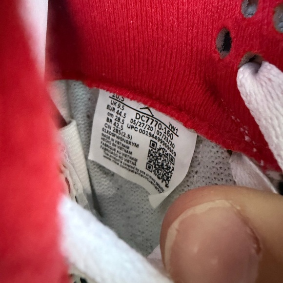 Air Jordan 4 Retro OG 'Fire Red' - Picture 4 of 4
